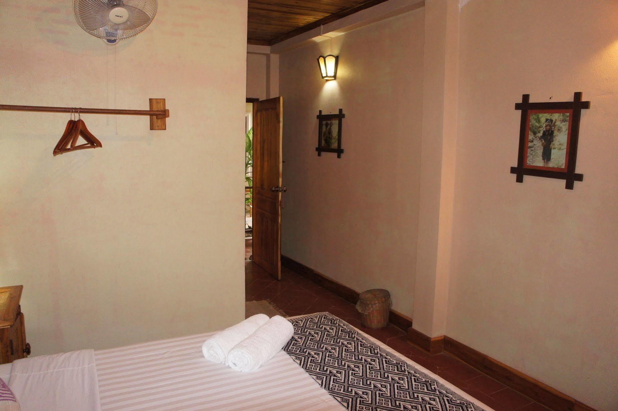 לואנג פרבאנג Lao Lu Lodge מראה חיצוני תמונה